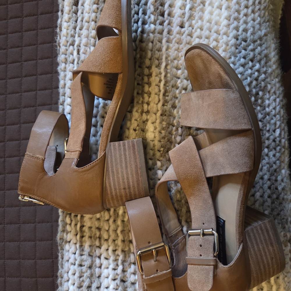Steve Madden Tan Suede Ankle-Strap Block Heels - Sz 9W